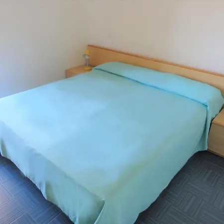 Charming Two-storey Flat 빌라 *