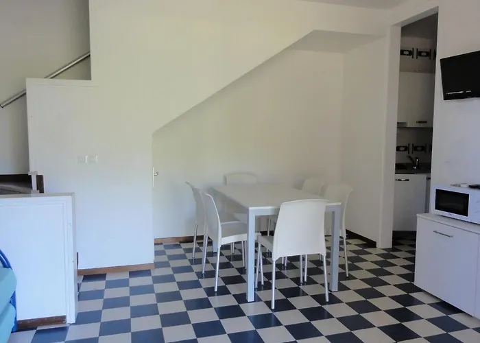 Charming Two-storey Flat